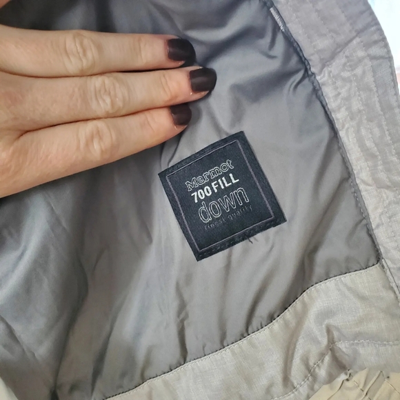 Marmot • down filled gray winter parka size Small - Picture 7 of 9